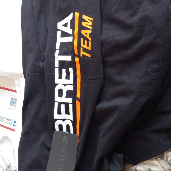 Men's Beretta 100% cotton 4XL long sleeve t-shirt BLK logo on arm / front NWTS - Picture 7 of 7